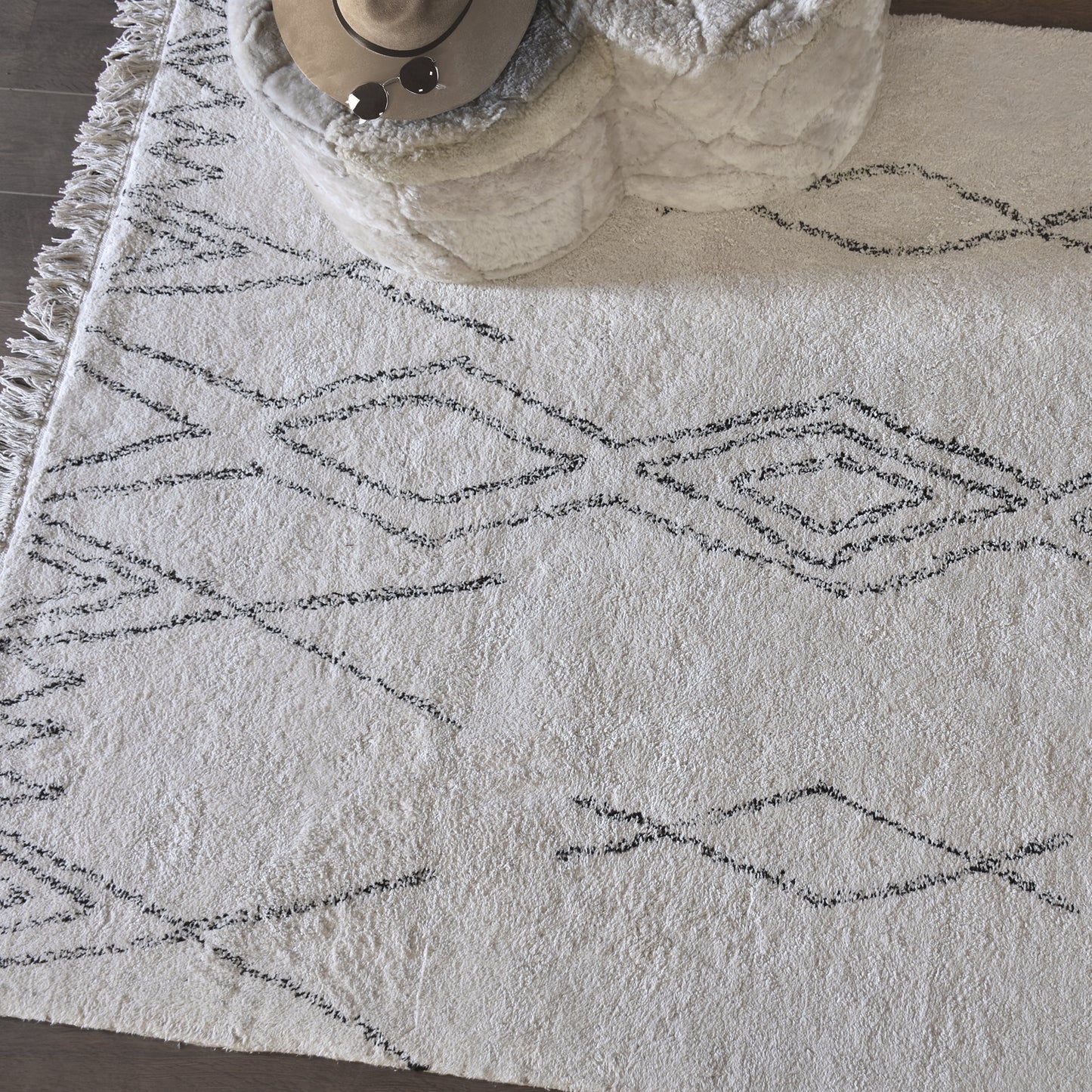 Uttermost 73091-9 Mesilla Ivory 9 X 12 Rug