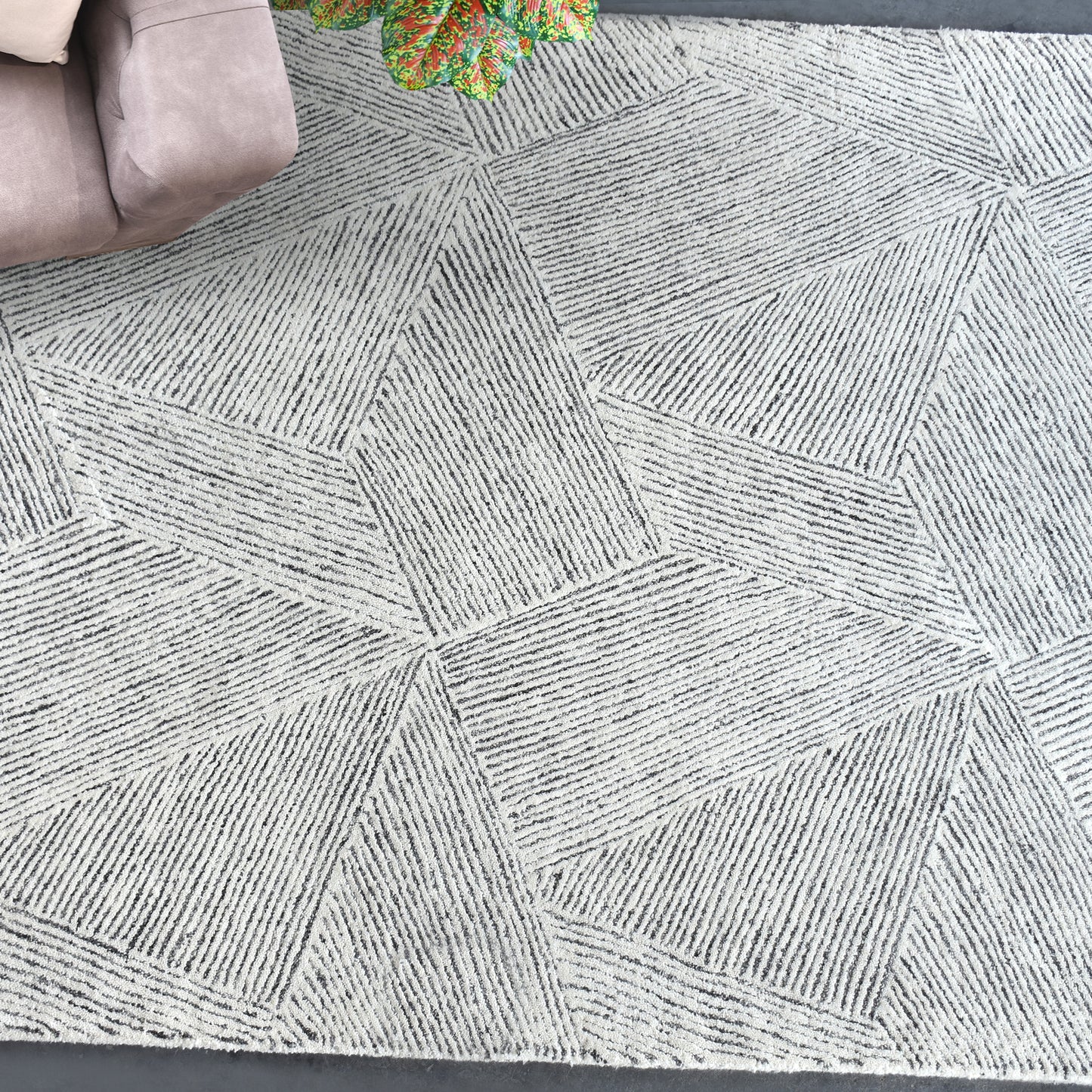 Uttermost 73093-8 Paonia Geometric 8 X 10 Rug