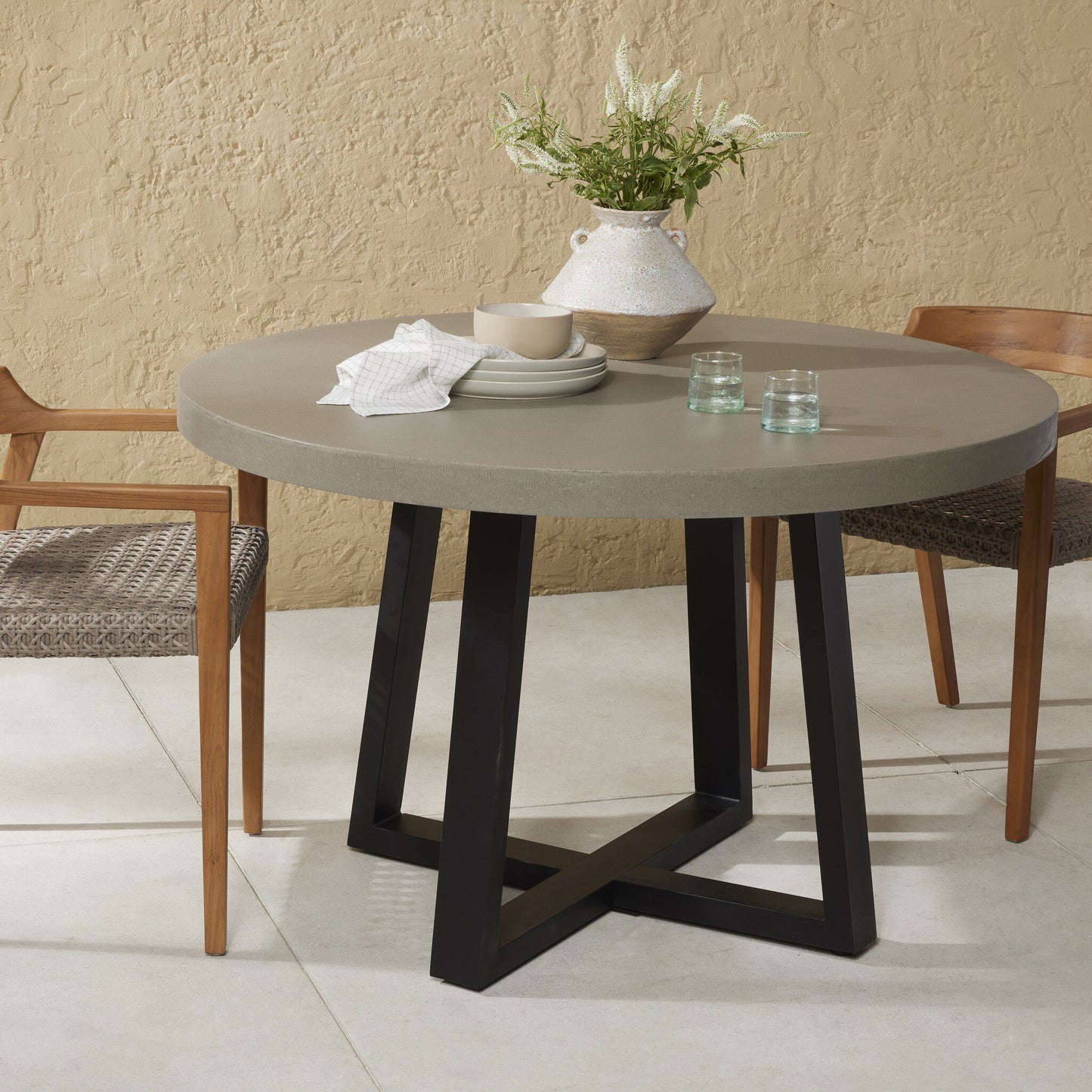 Four Hands VCNS-F006A Cyrus Outdoor Round Dining Table - Light Grey